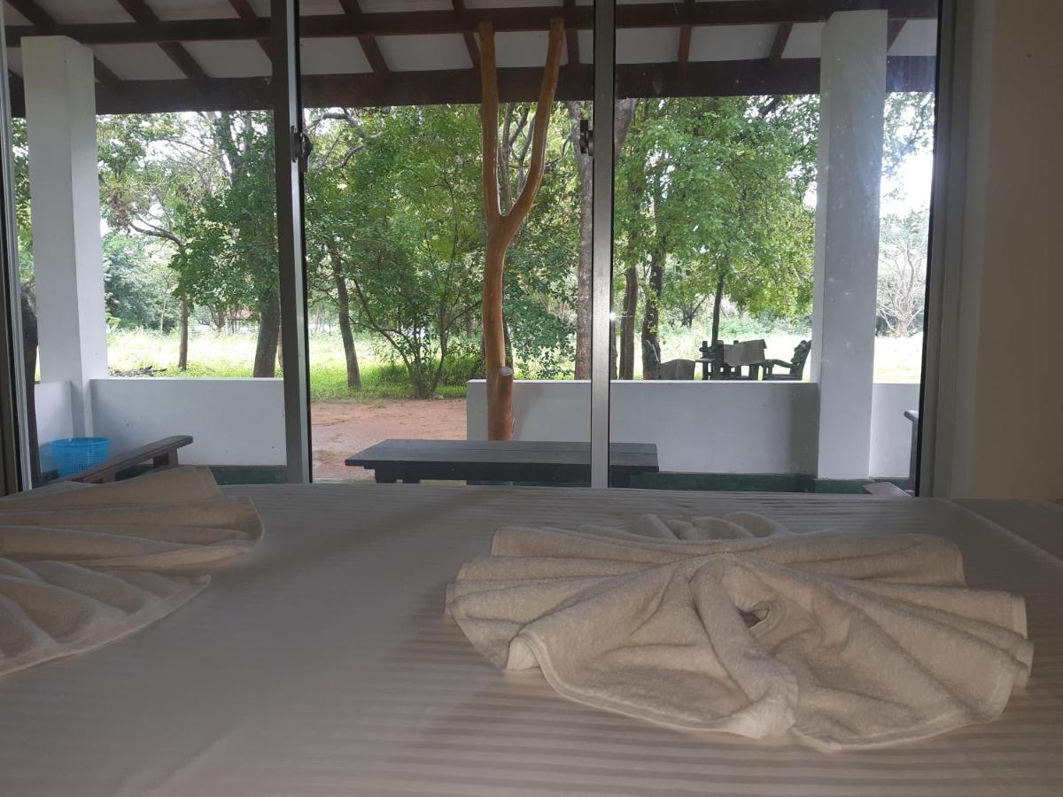 Bed and Breakfast Banana Rest Сигирия Экстерьер фото